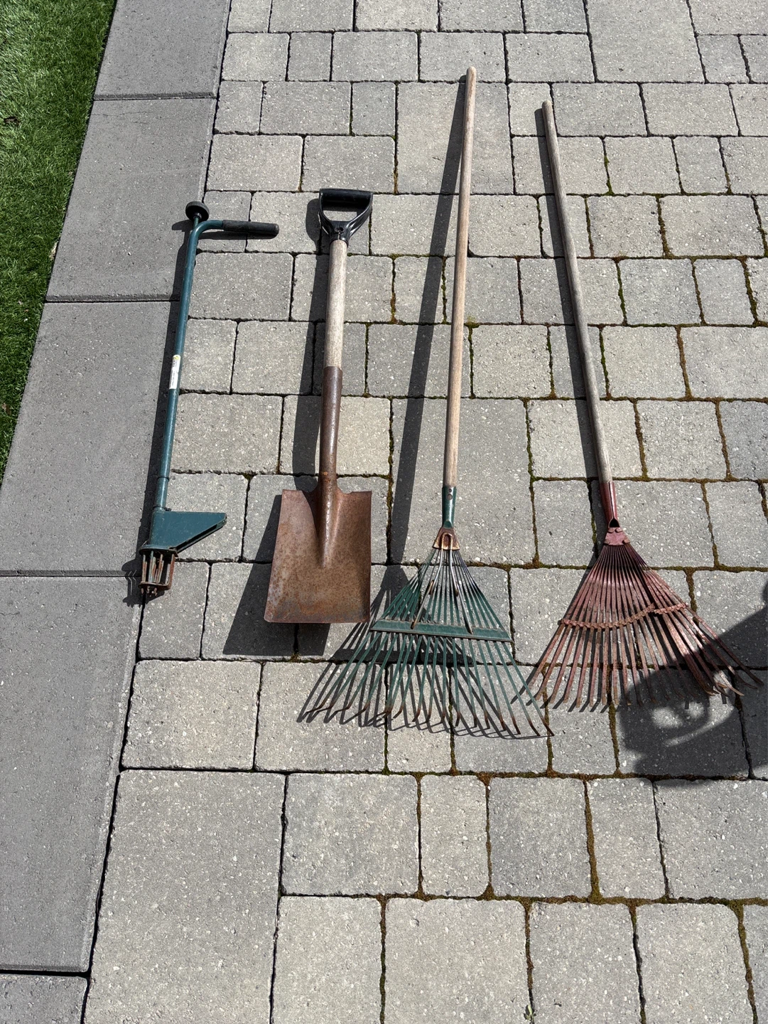 Gardening Tool Set - Shovel, Rake, Dibber