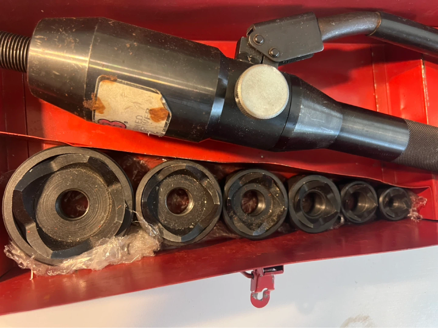 GB Slug-Out Hydraulic Knockout Set KOS520 1/2" - 2" - photo 5