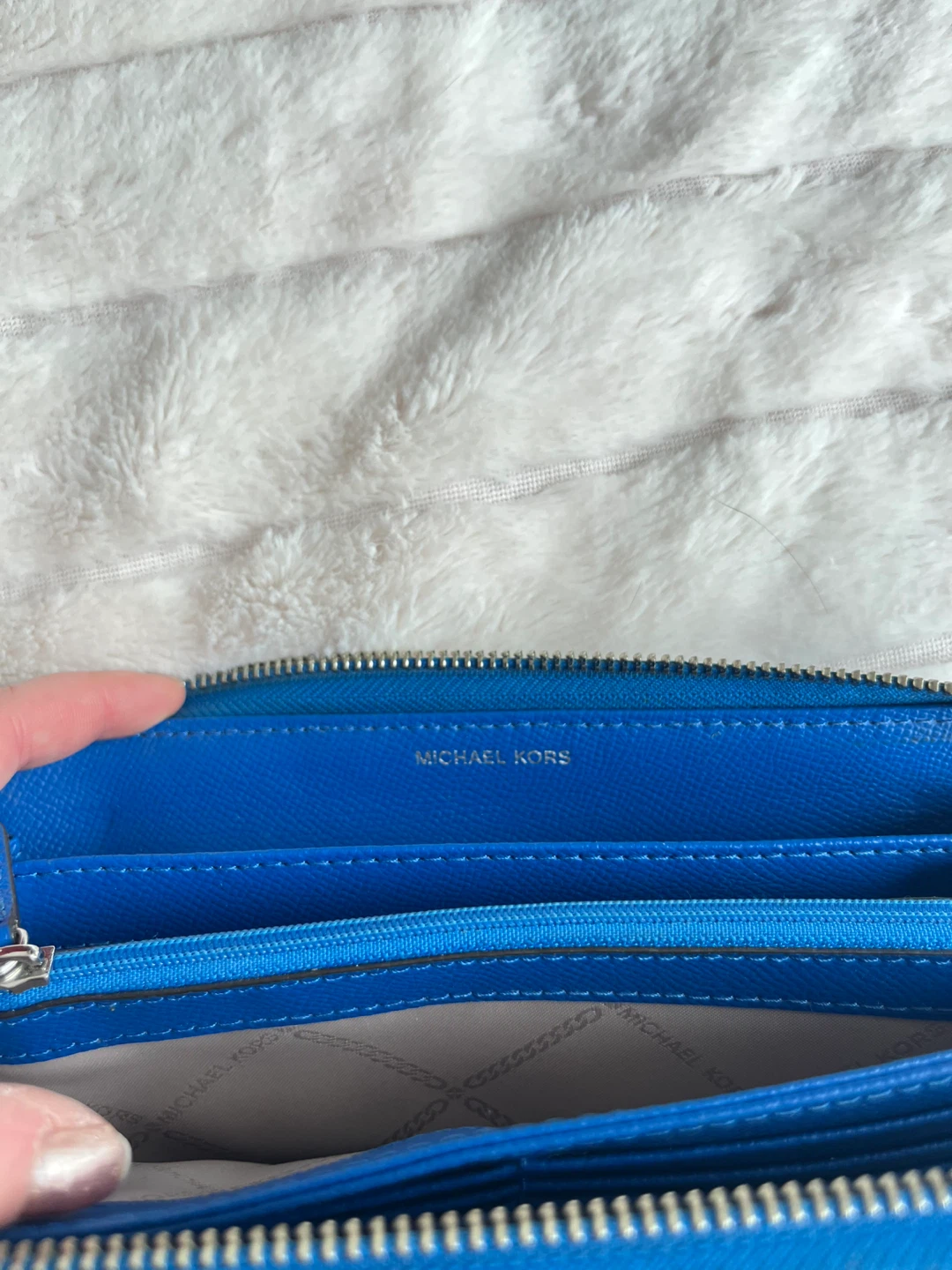 Michael Kors Blue Saffiano Leather Wristlet Wallet - photo 4