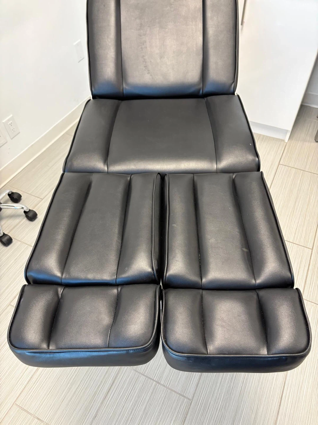 Greenlife Black Medical Cosmetic, Spa, Massage Facial Bed - photo 4