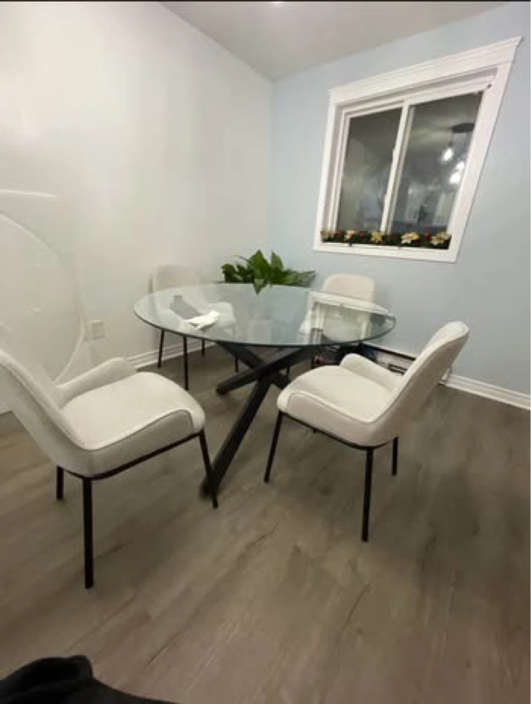 Moderna Glass Dining Table –