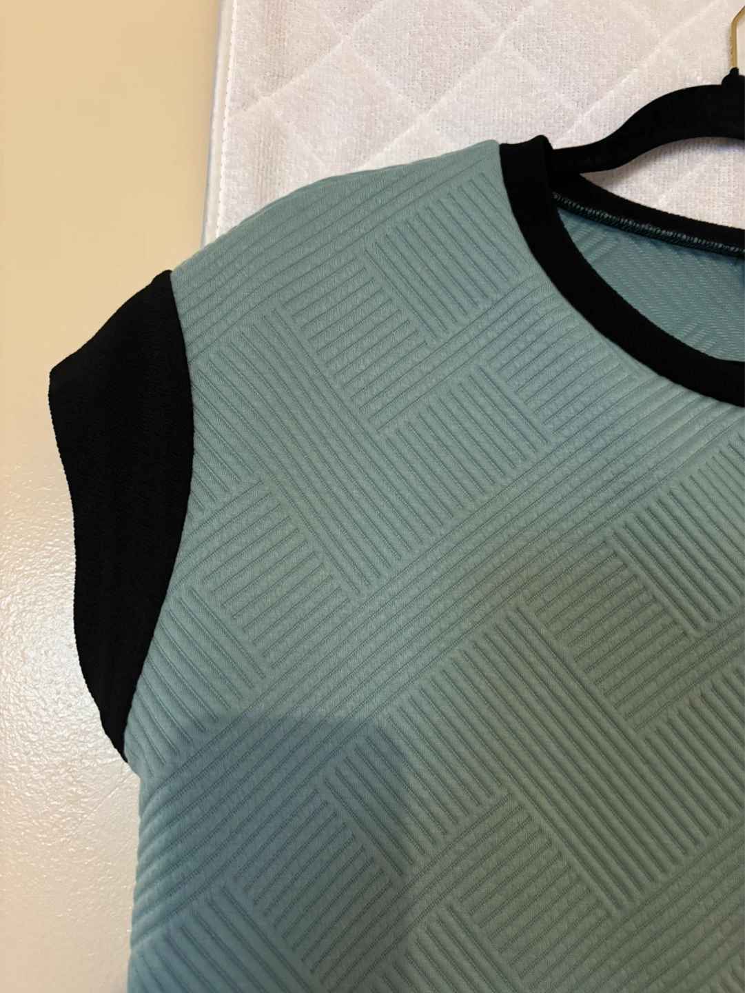 Women's Textured T-Shirt - photo 4