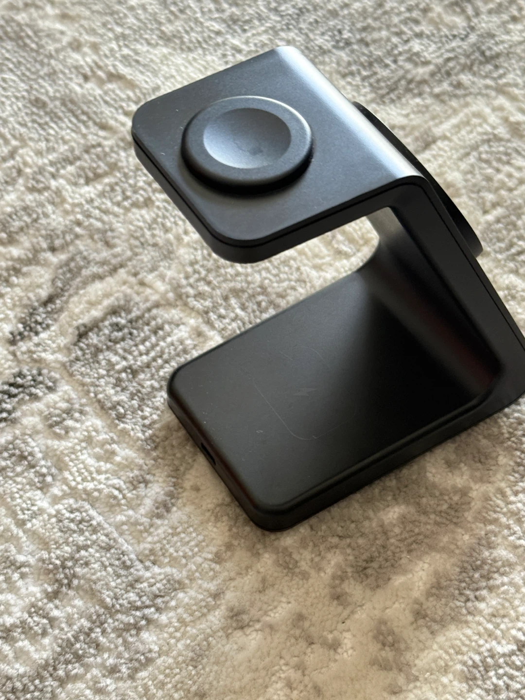 3-in-1 Magnetic Wireless Charging Stand - photo 2
