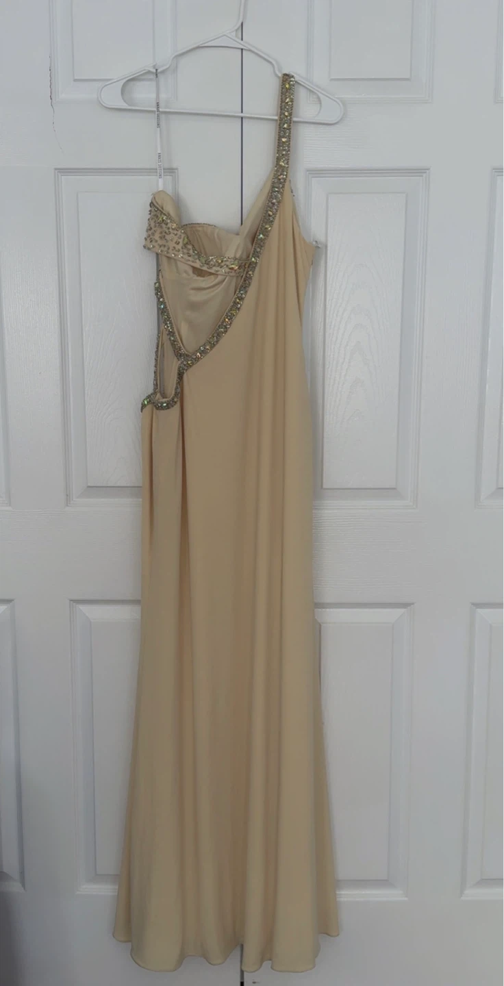 Cream Beaded One-Shoulder Formal Gown - photo 2