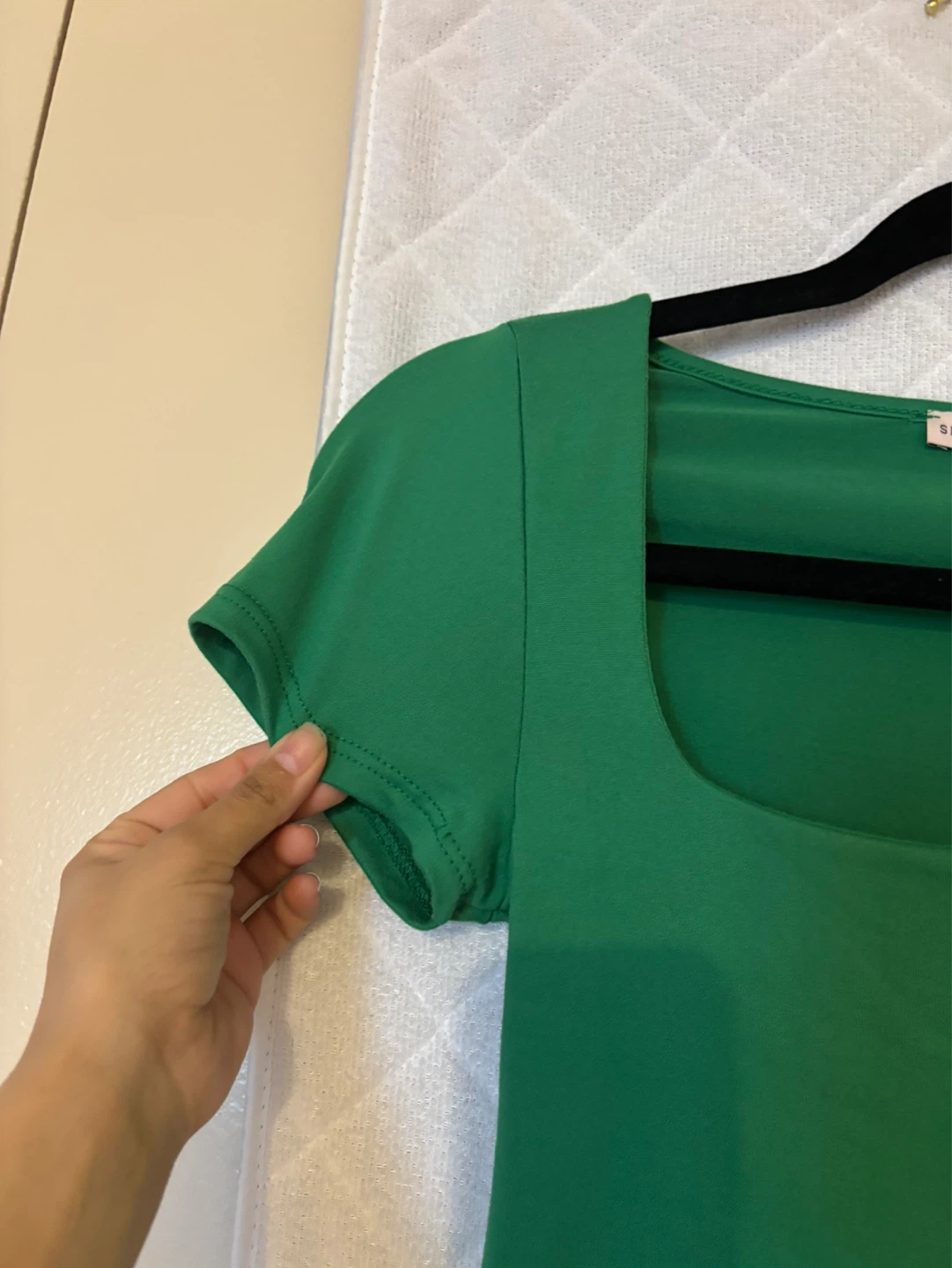 Sincerely Jules Green Square Neck Top - photo 3