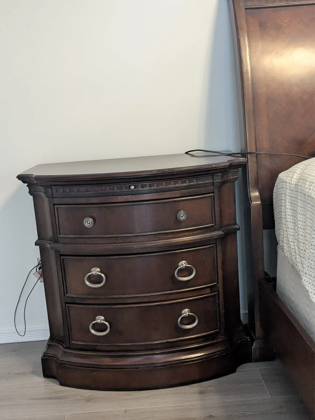 Brown Wood Sleigh king size Bed Frame - photo 3