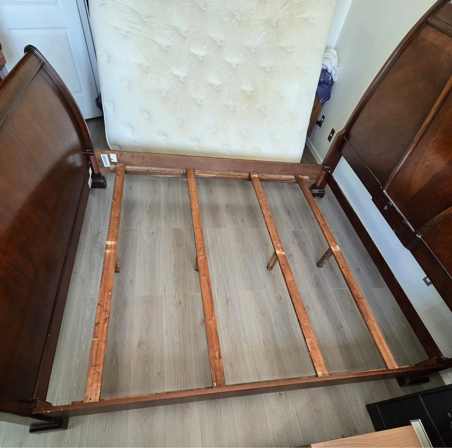 Brown Wood Sleigh king size Bed Frame - photo 2