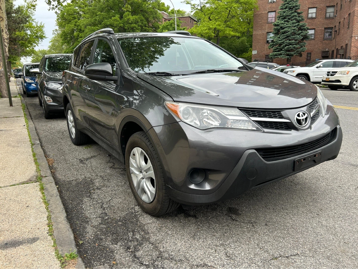 2015 Toyota RAV4 LE AWD SUV - photo 2