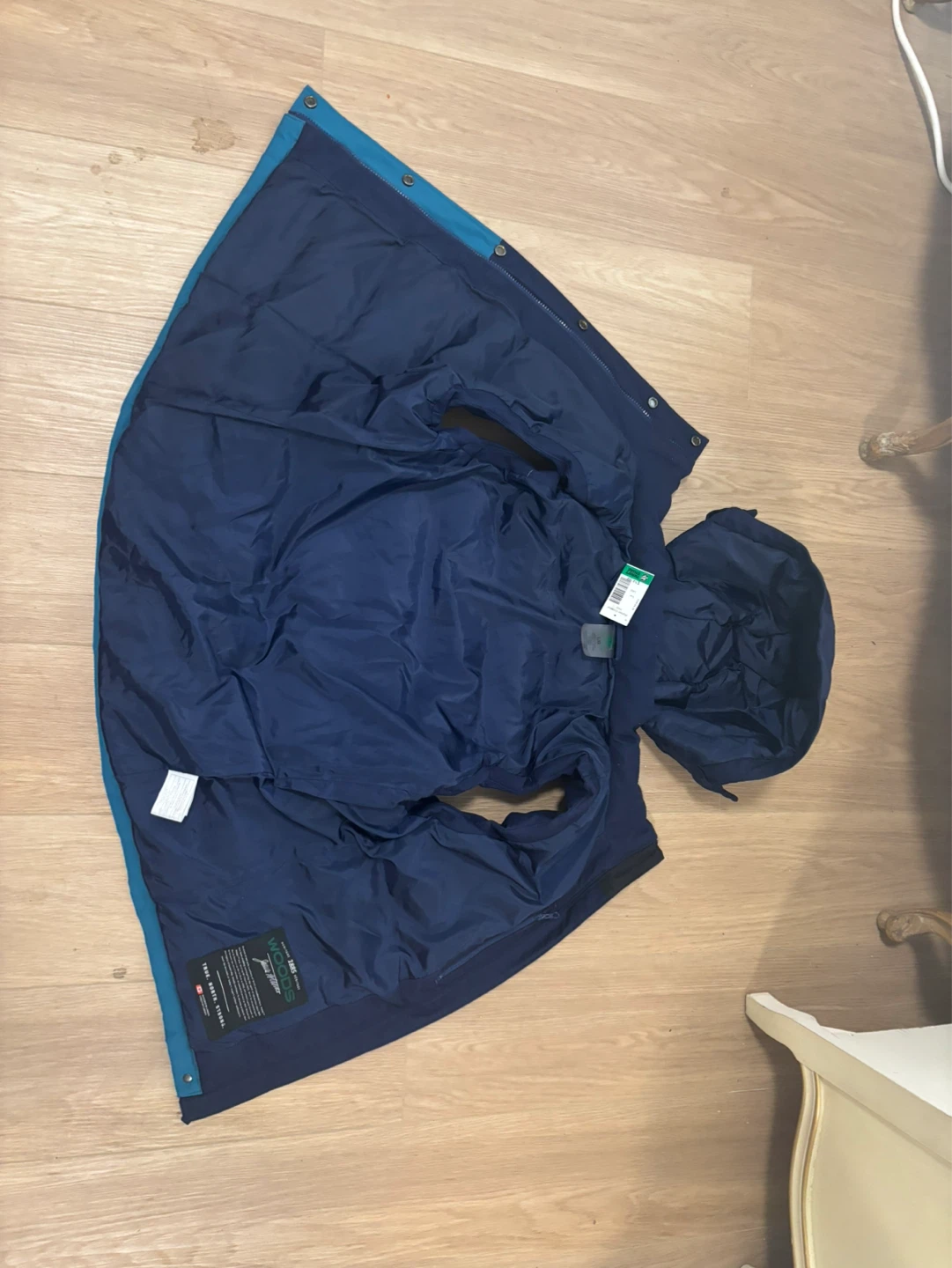 Woods Puffer Vest with Hood in mint condition - photo 5