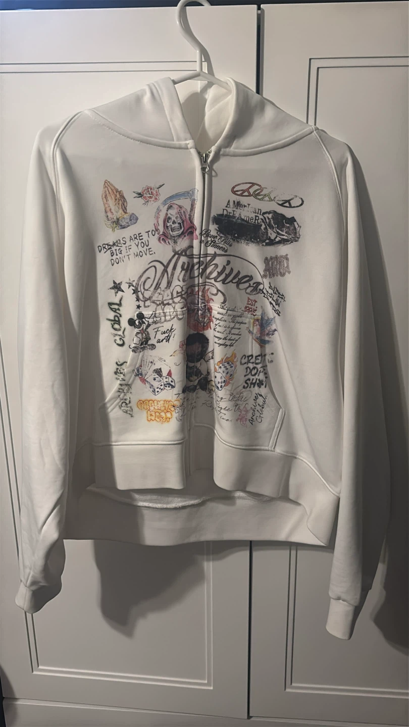 “graffiti dreams” hypedept zipup
