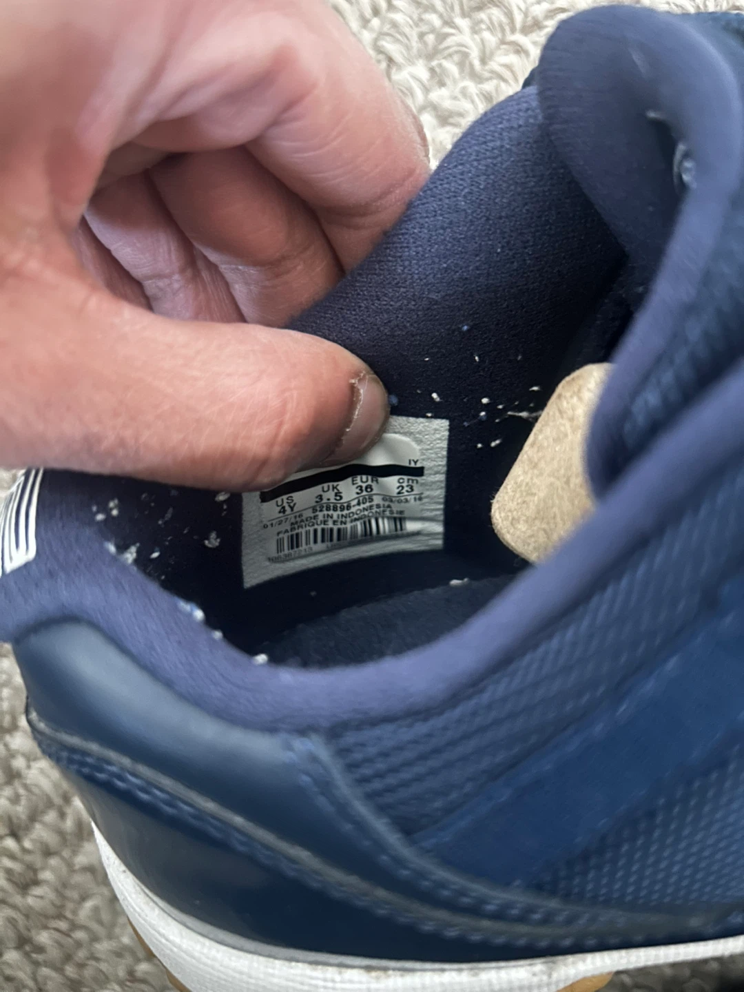 Nike Air Jordan 11 Low Navy Gum 4Y Kids - photo 5