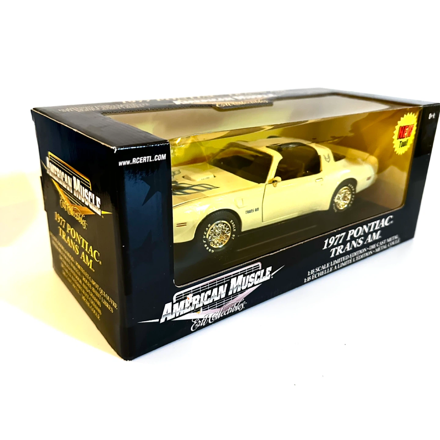 1977 Pontiac Trans Am Die-Cast Model Car - photo 4