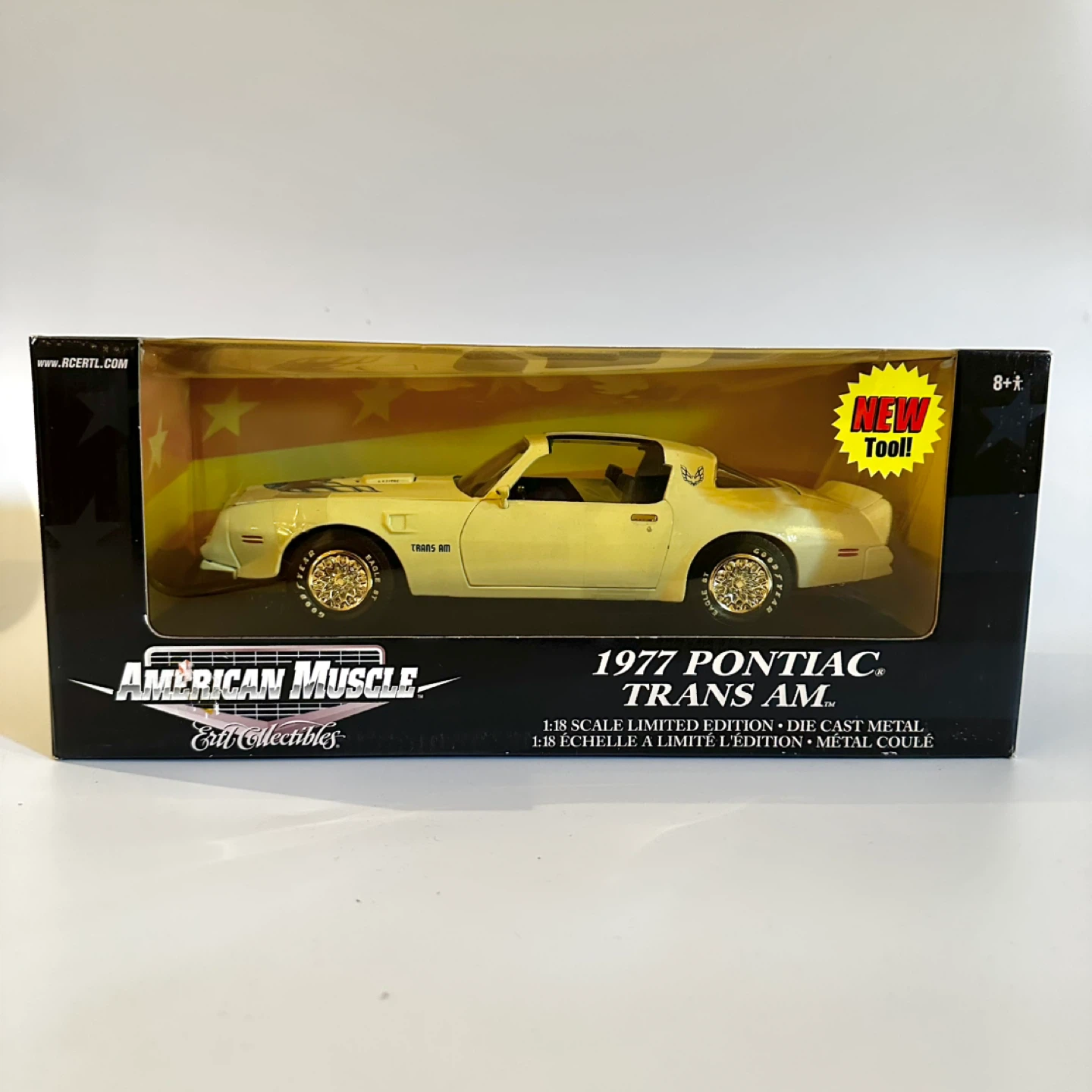 1977 Pontiac Trans Am Die-Cast Model Car - photo 2