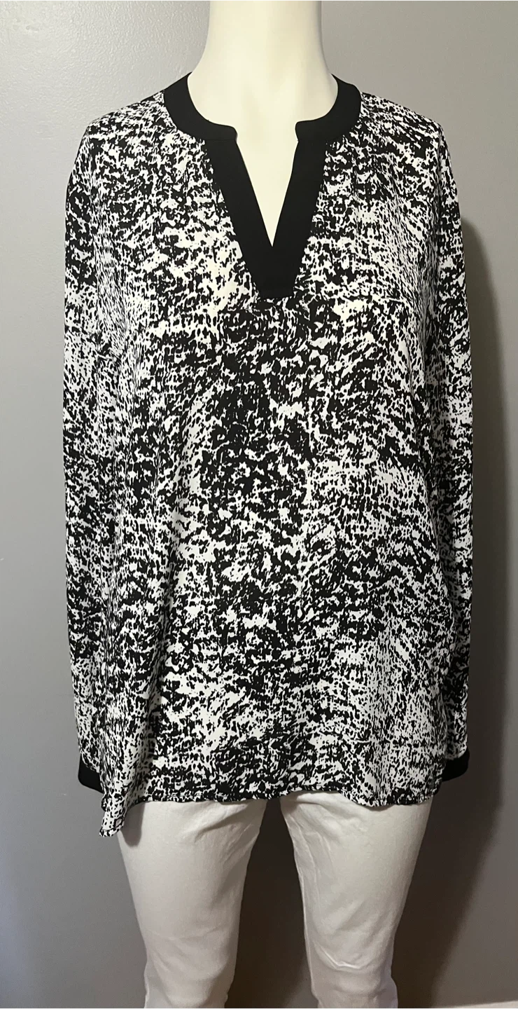 Kenneth Cole large Women's Long Sleeve Top Size L - photo 2
