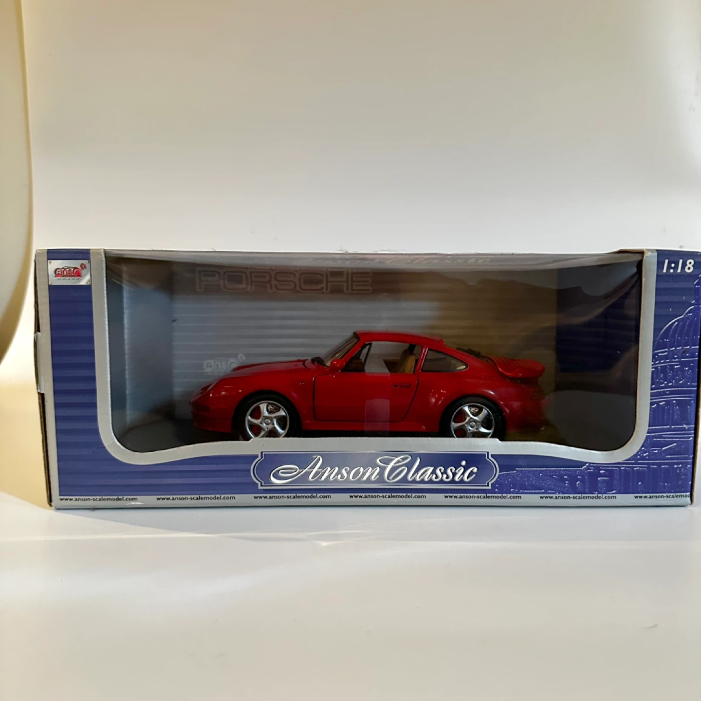 Anson Classic Red Porsche 911 Turbo 1:18 Scale Model Car - photo 2