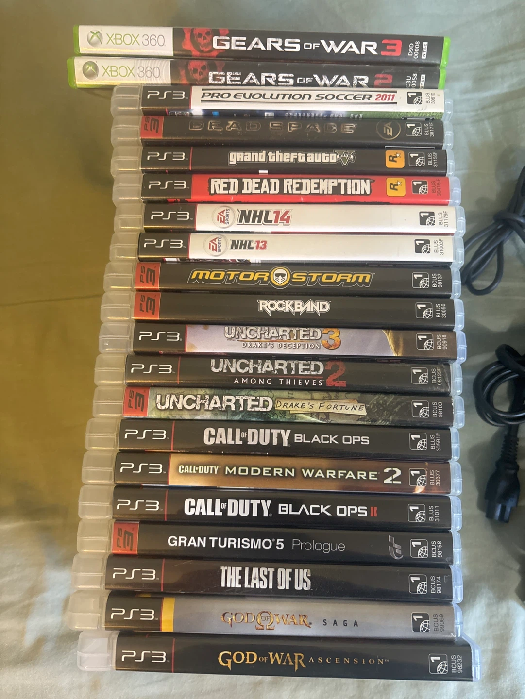 PlayStation 3 Console with 2 Controllers and Games - photo 2