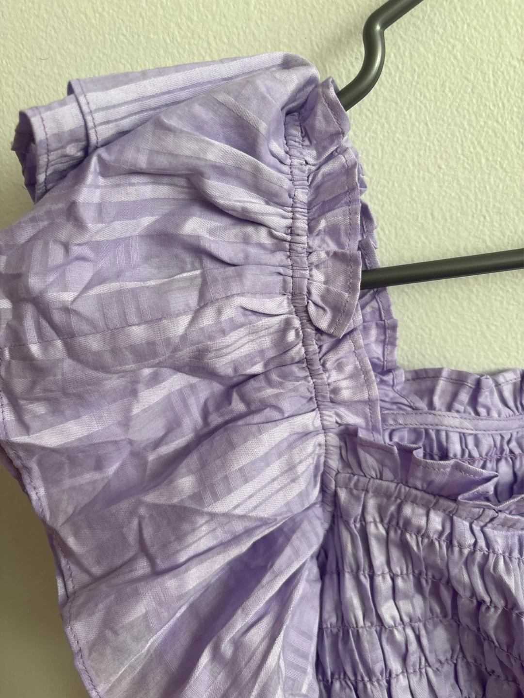 Banana Republic Lilac Smocked Flutter Sleeve Top - Size S/P - photo 3