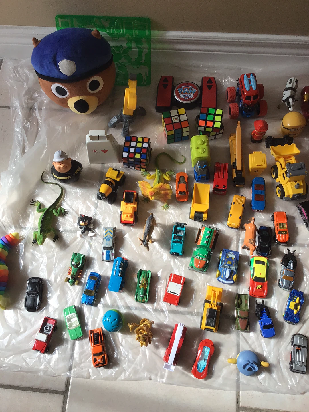 Assorted Toy Lot - Cars, Robots, and More! - photo 4