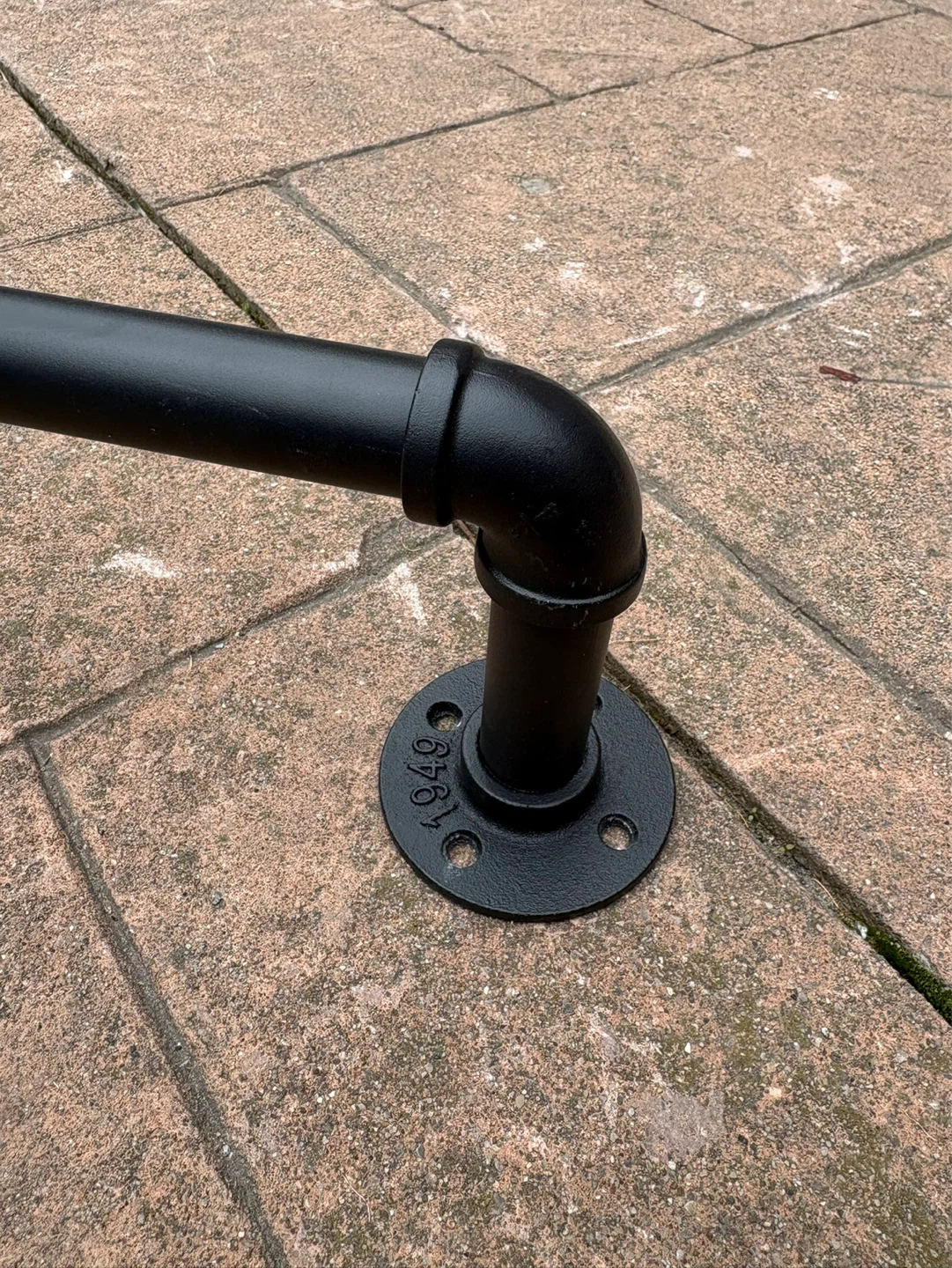 Metal Pipe Style Railing/Curtain Rod. - photo 2