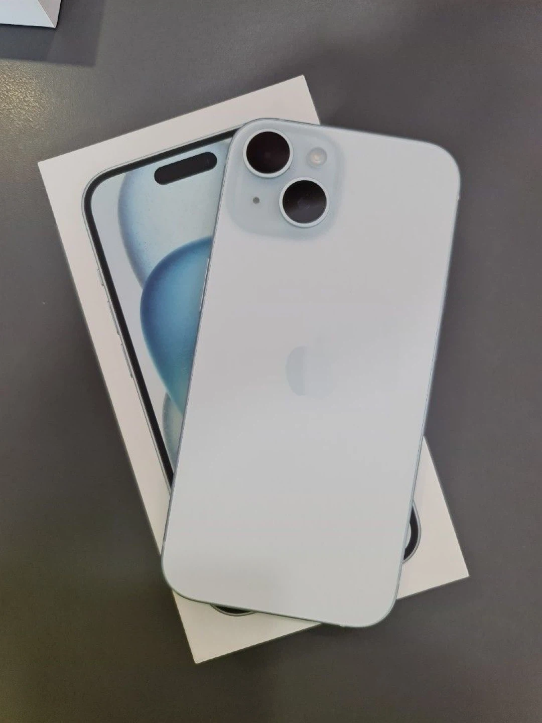 iPhone 15 - under warranty - photo 4
