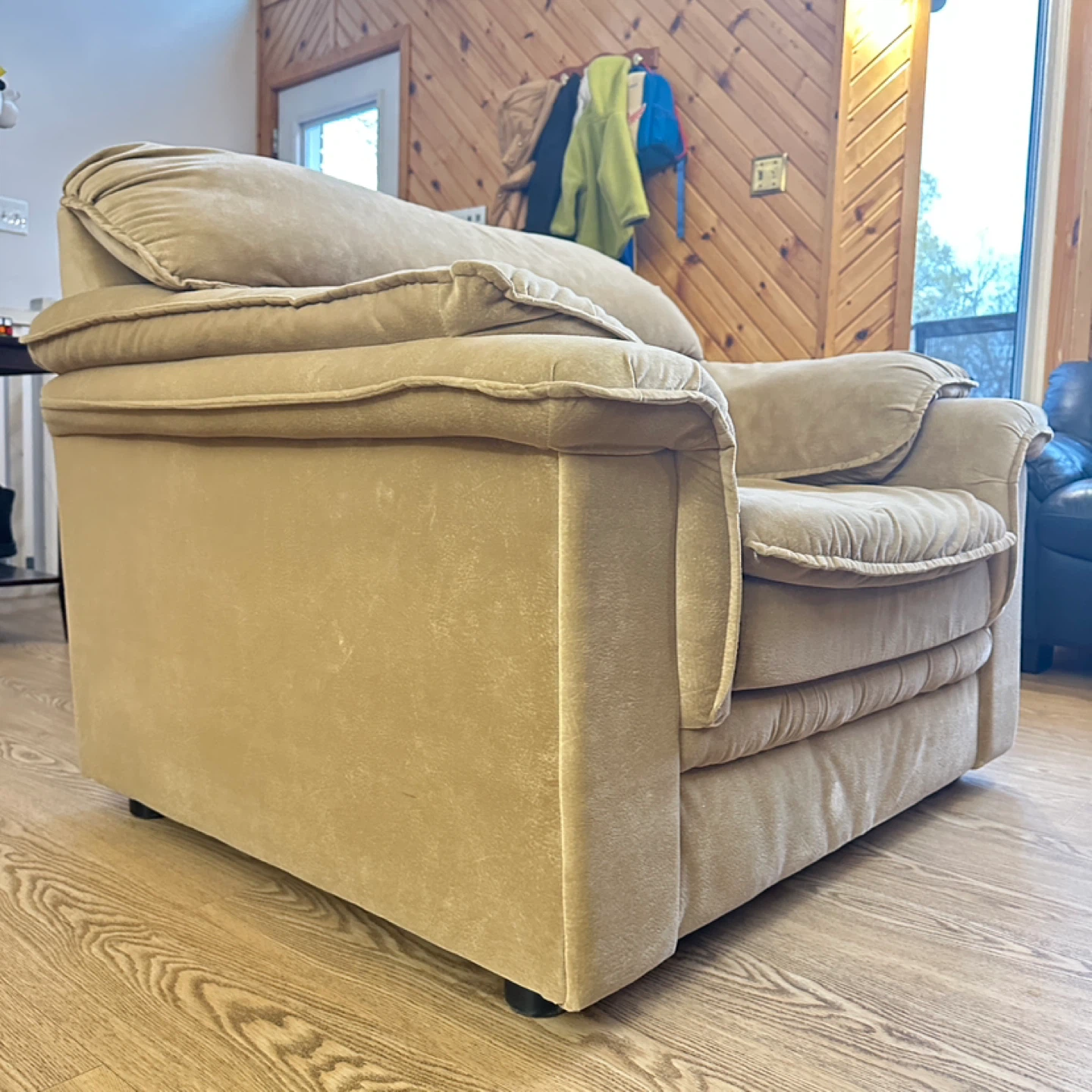 Oversized Beige/Taupe Lounge Chair Sofa (CAN DELIVER) - photo 5