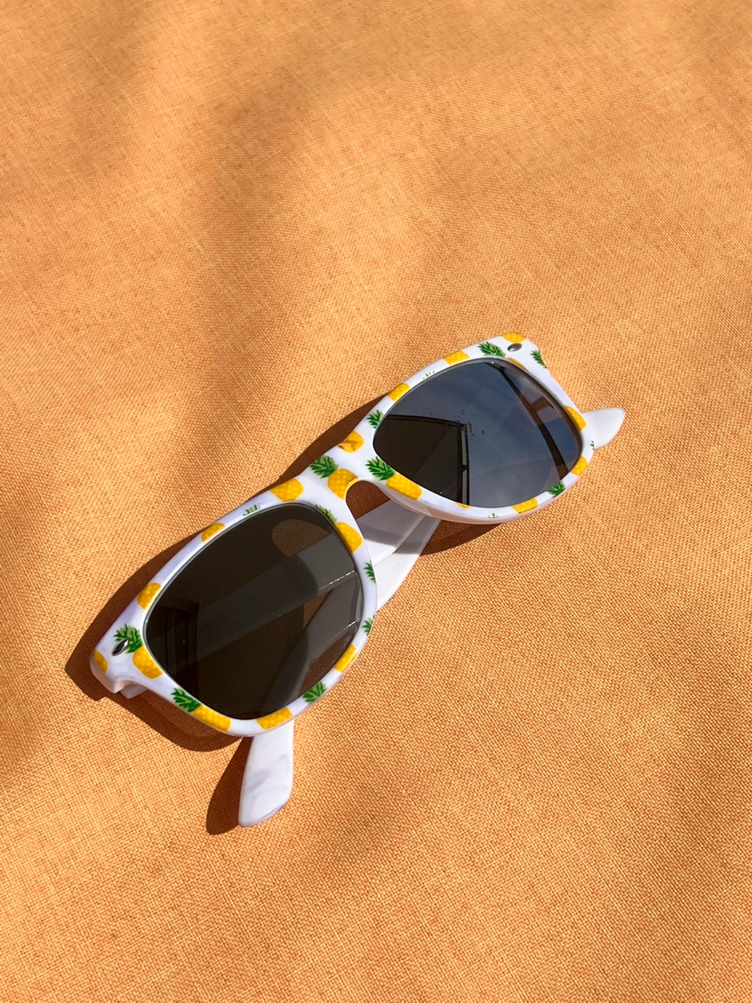IZOD mirrored Sunglasses with Pineapple Print
