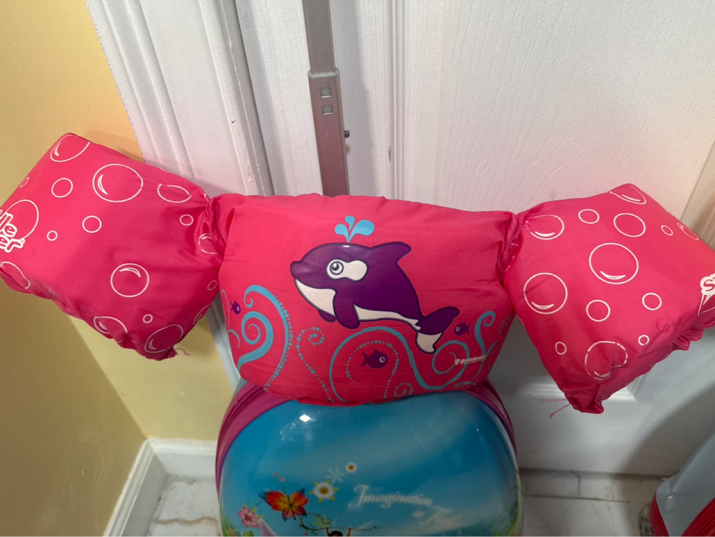 Kids Rolling Luggage with Swim Vest - photo 3