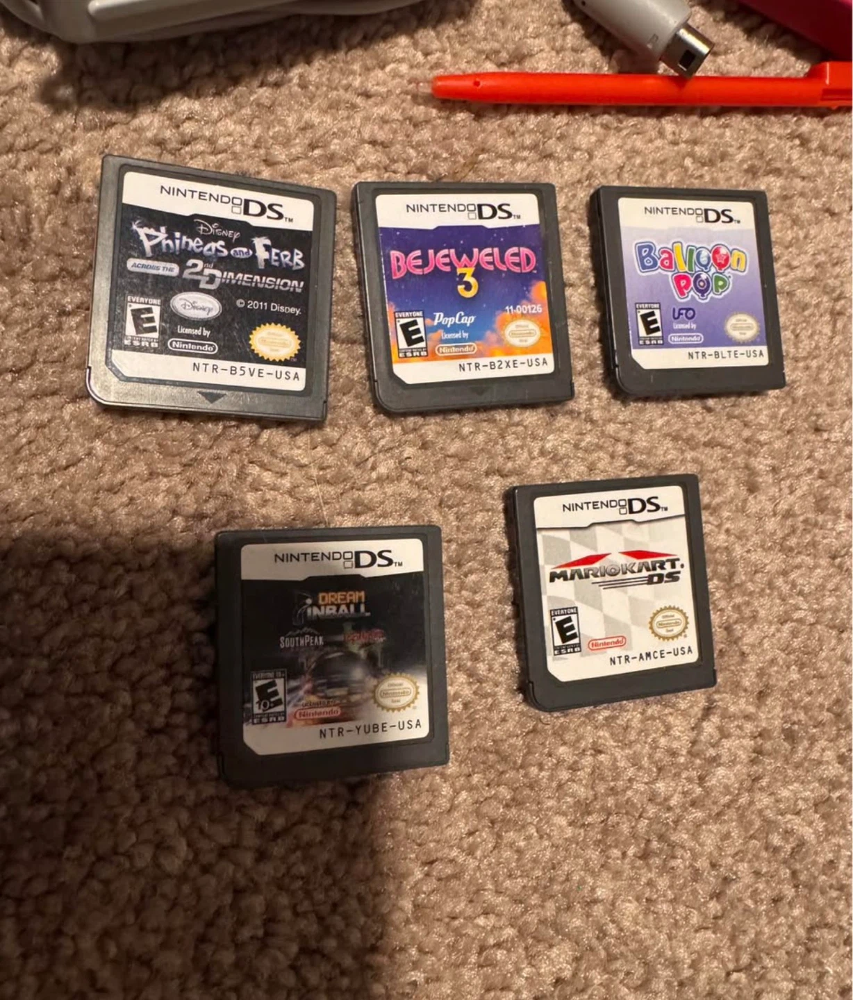 Nintendo DSi + 12 games - photo 3