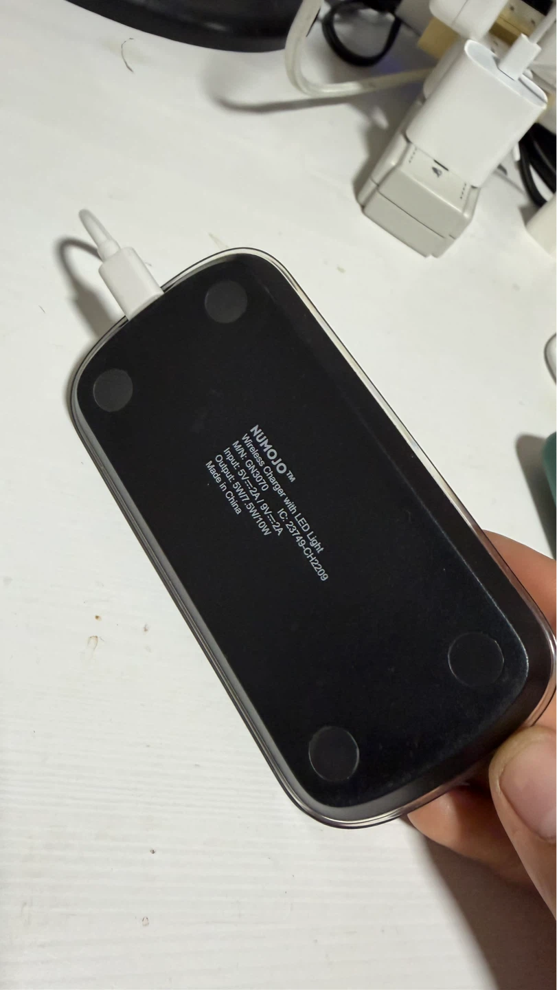 Wireless Charger with LED Light - photo 2
