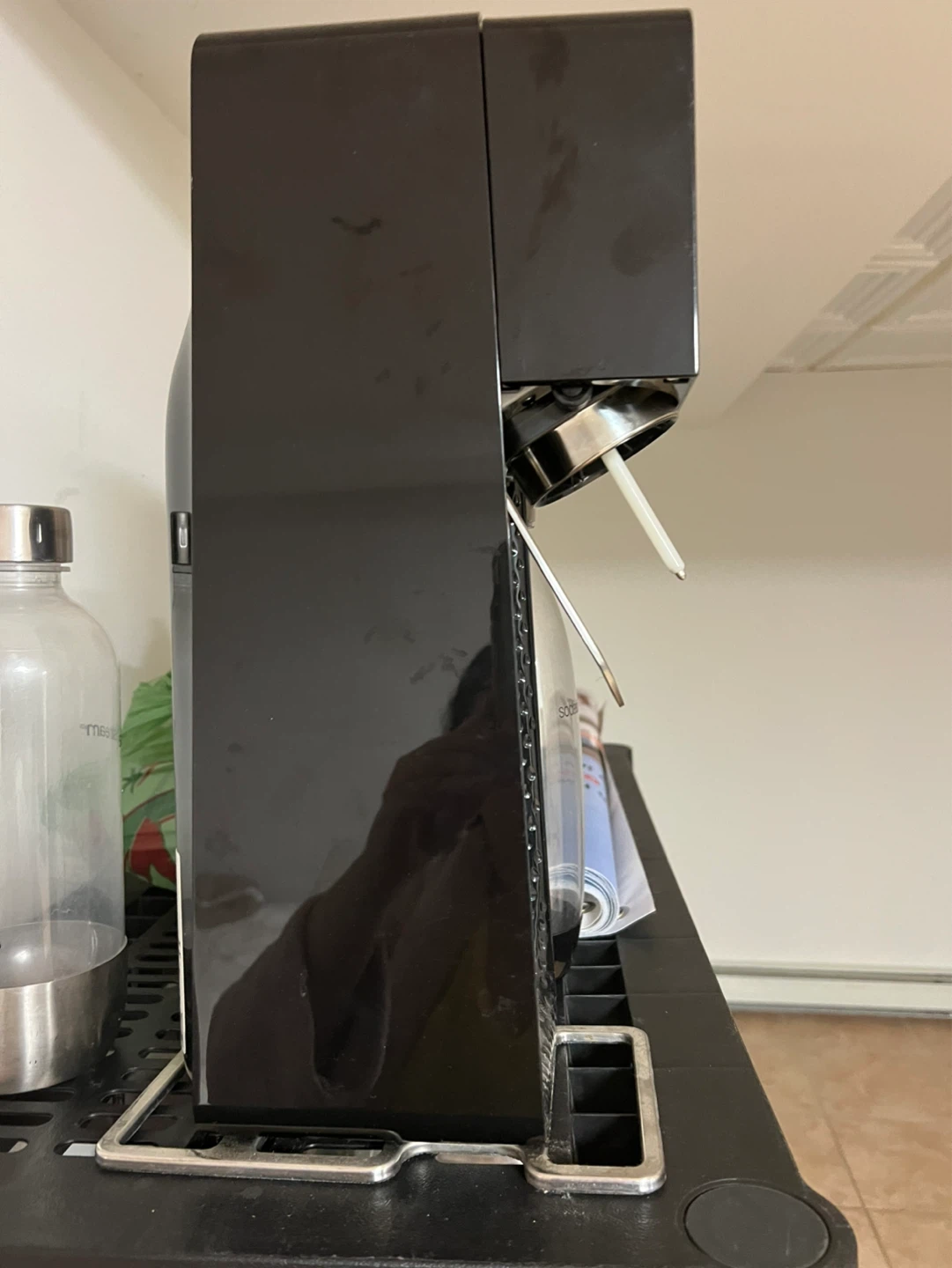 SodaStream Sparkling Water Maker - photo 2