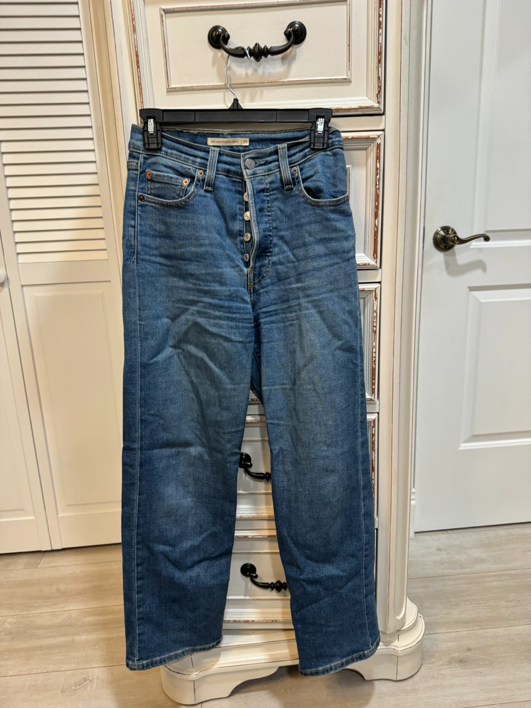 Levi's Women's Ribcage Straight Ankle Size 25 - Medium Wash - photo 4