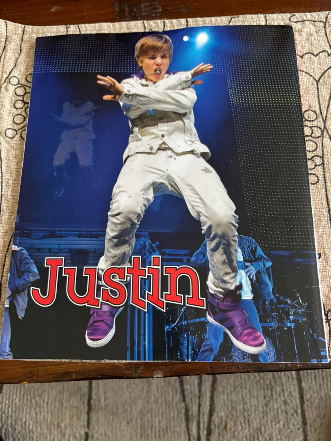 Life Story Justin Bieber Magazine Collectors Edition 2011 - photo 2