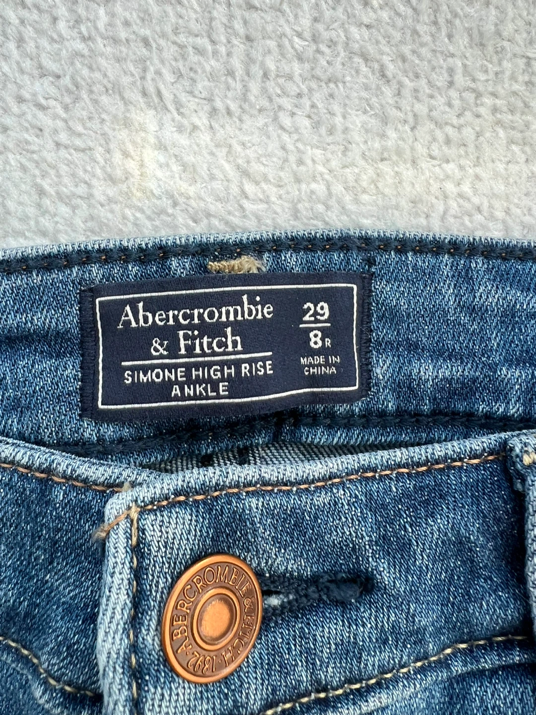 Abercrombie & Fitch Simone High Rise Ankle Jeans Size 29/8R - photo 2