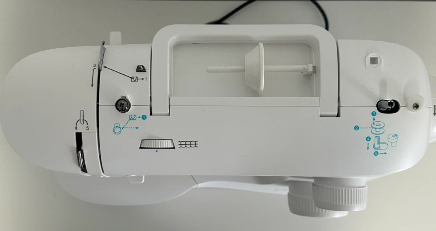 Singer Simple Sewing Machine - photo 2