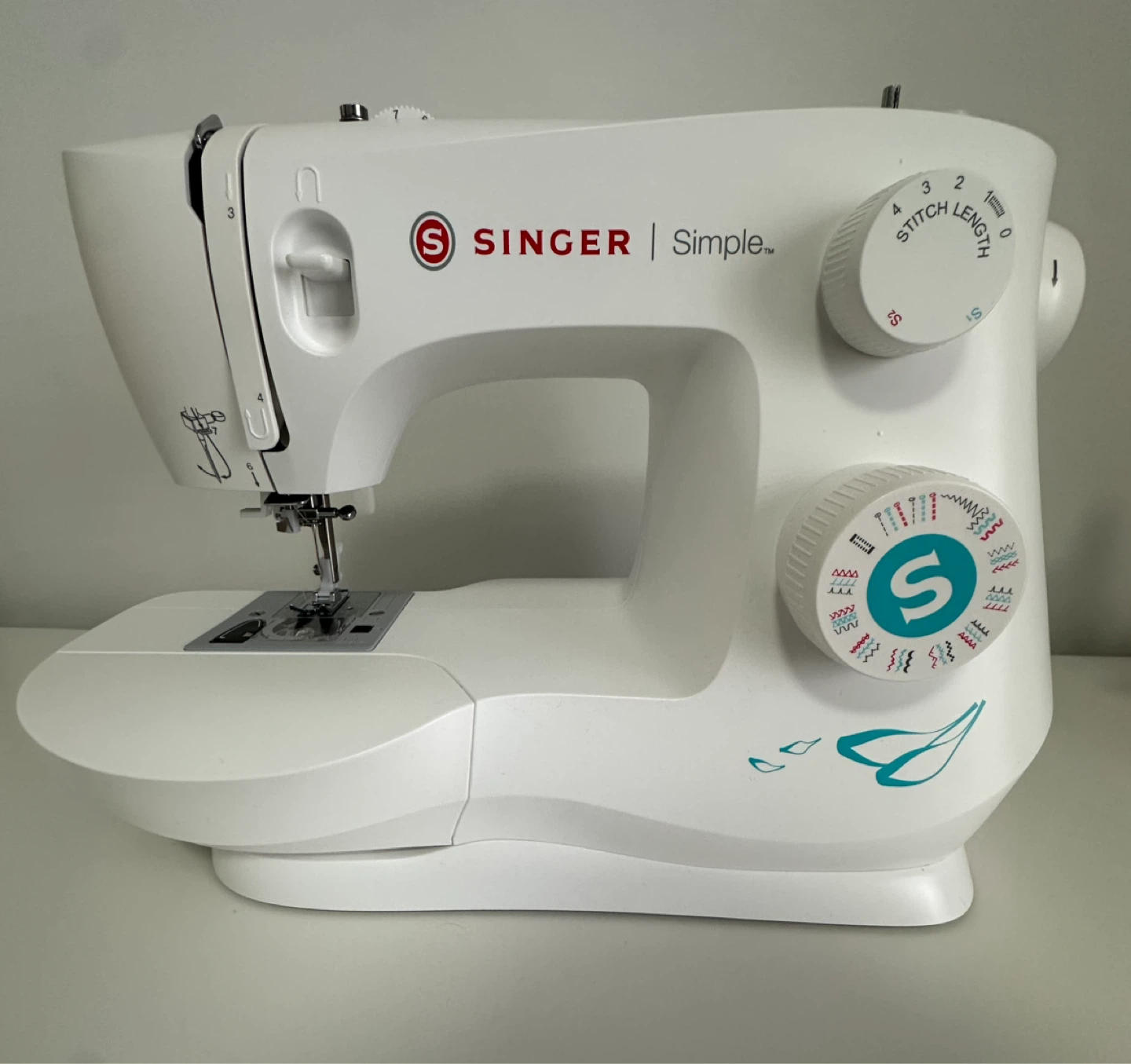 Singer Simple Sewing Machine