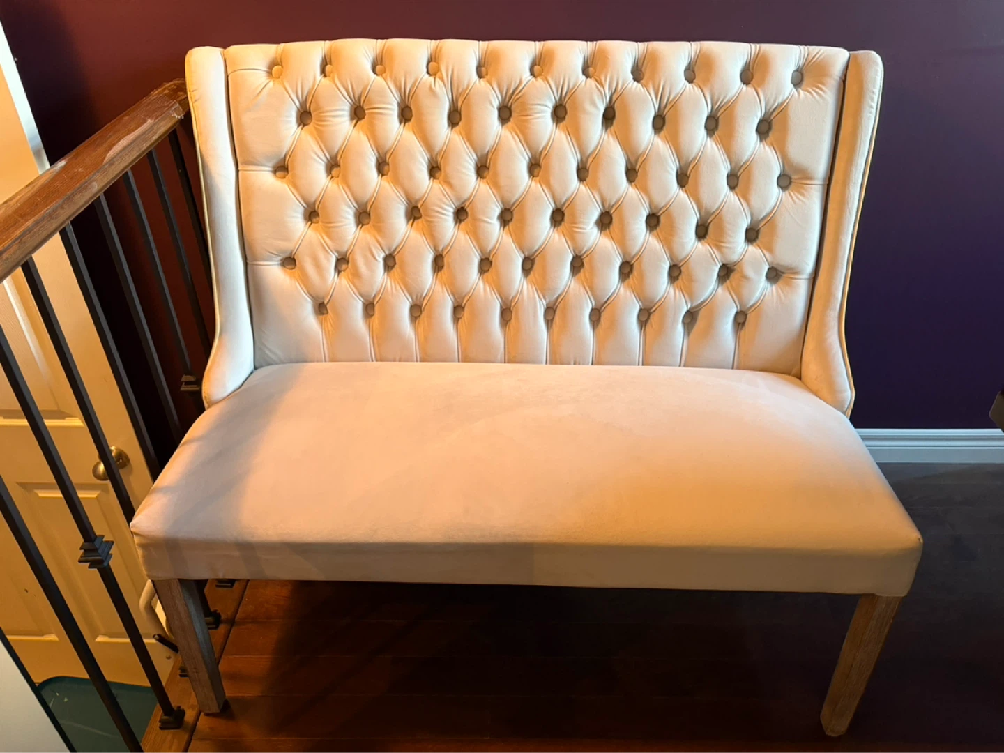Tufted Back Settee Bench