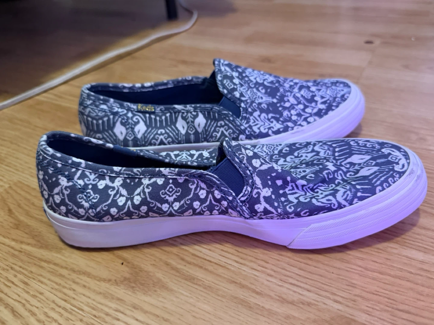 Keds Slip-On Sneakers Size 8(25cm)