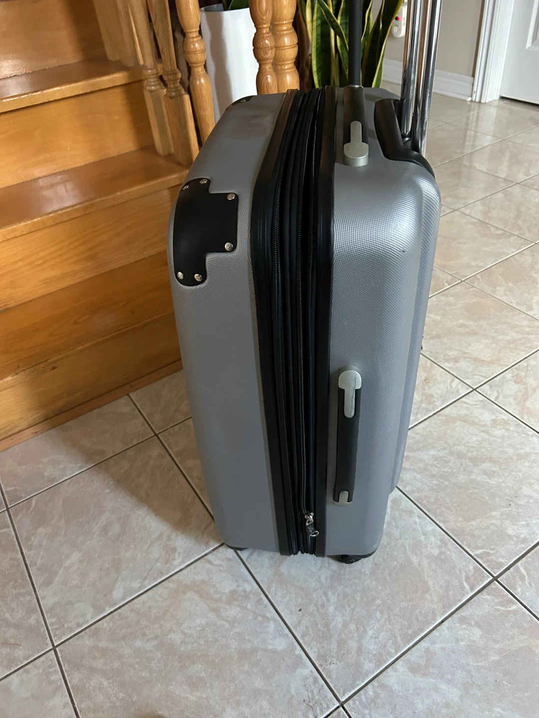 Heys - Silver Hardside Check in Luggage - photo 3