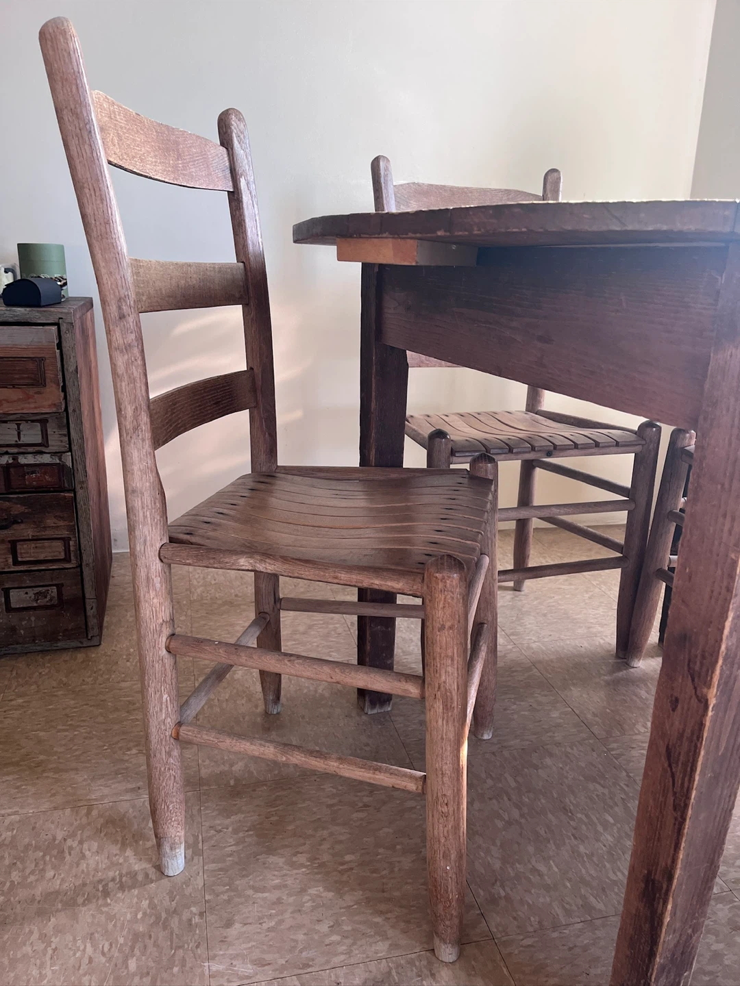 Rustic Wooden Dining Set (Vintage) - photo 3