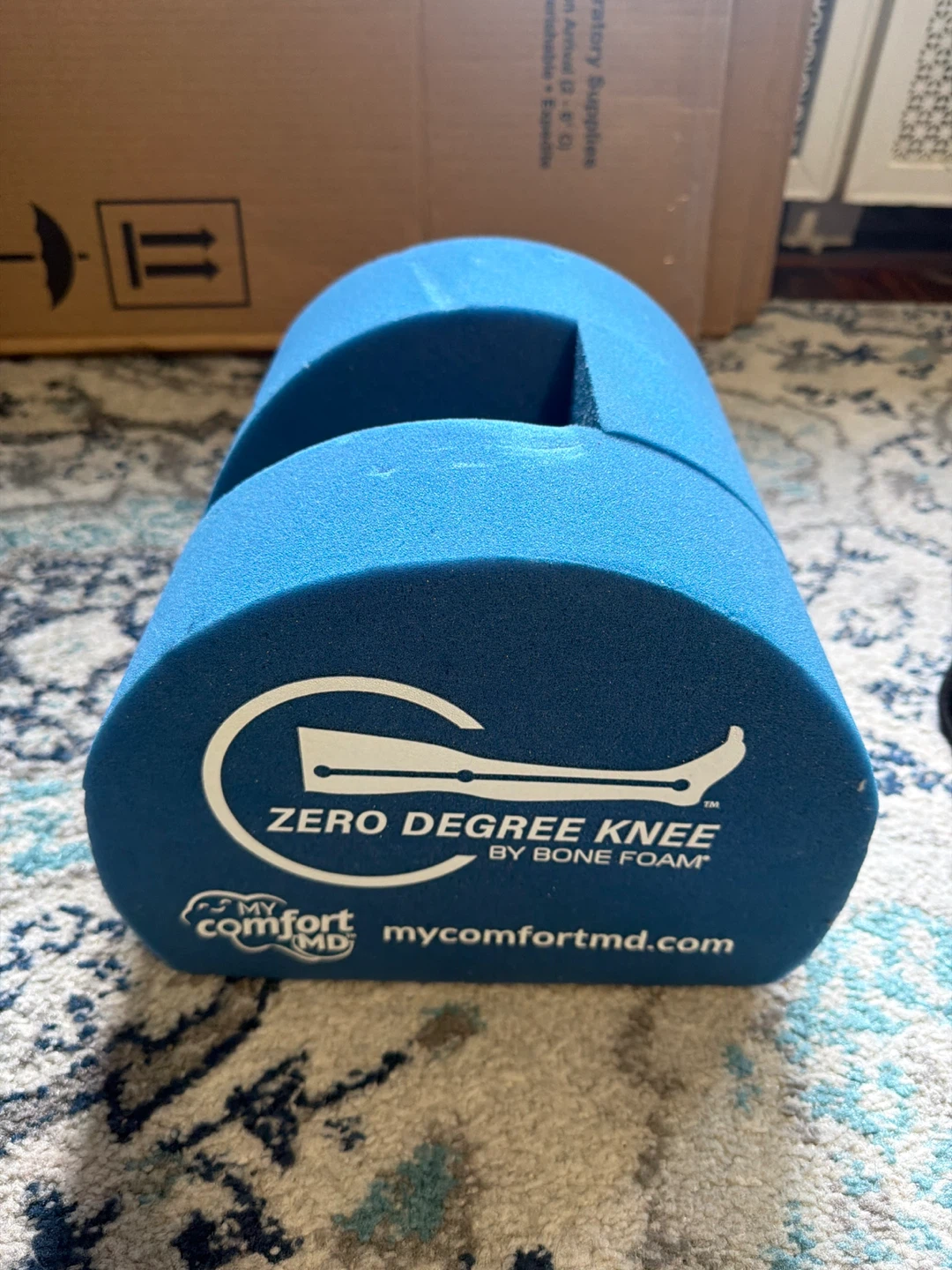 MyComfortMD Zero Degree Knee Pillow by Bone Foam