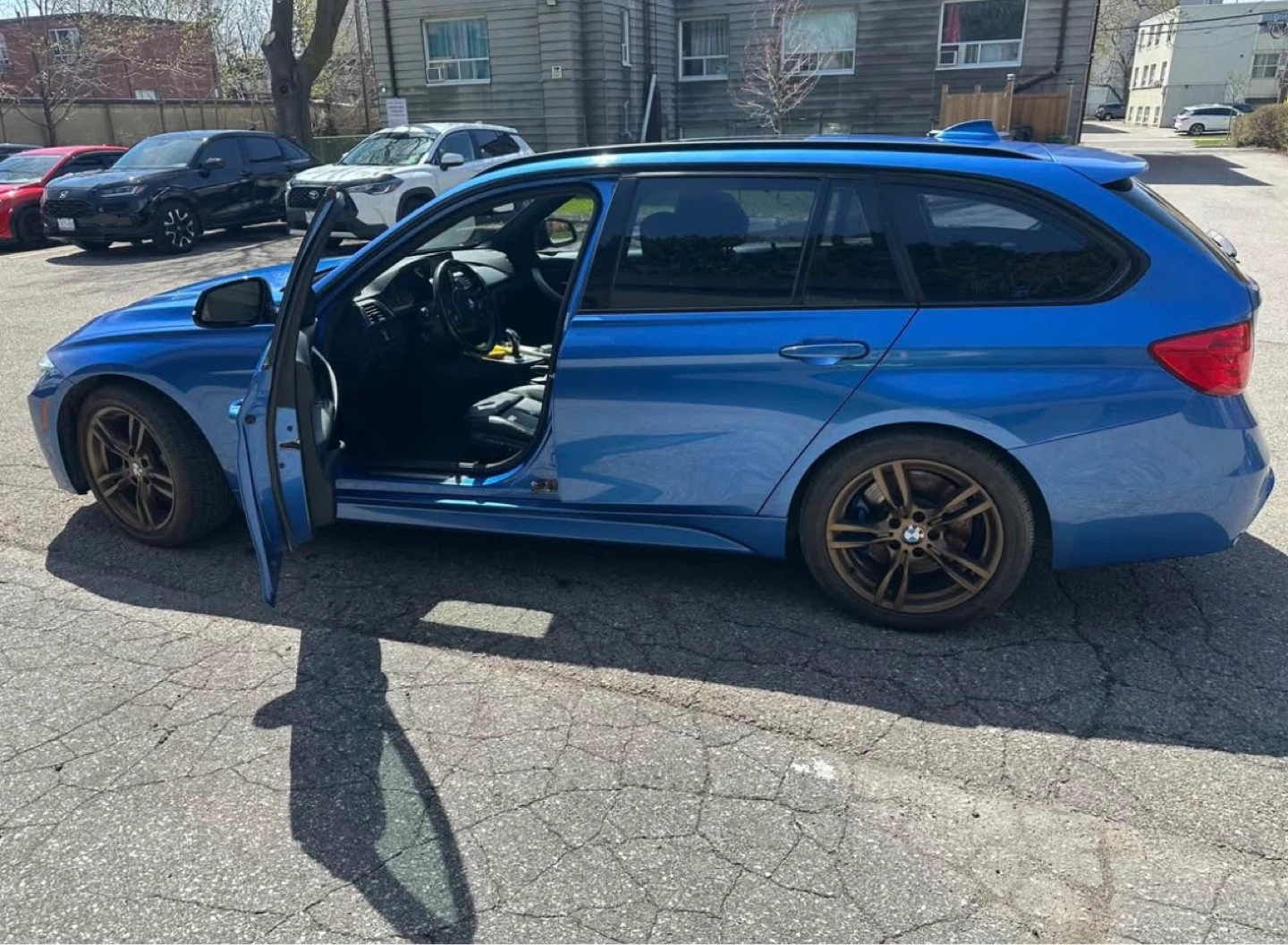 Blue BMW 3 Series Wagon - photo 2