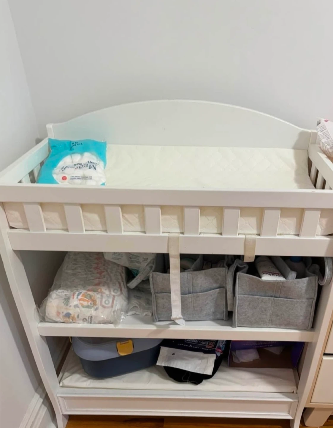 Delta Children Changing Table with Pad, White