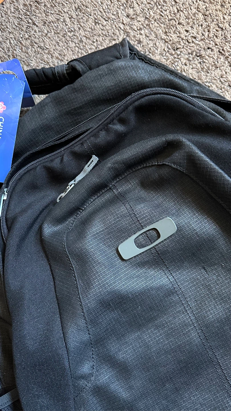 Oakley Backpack - photo 2