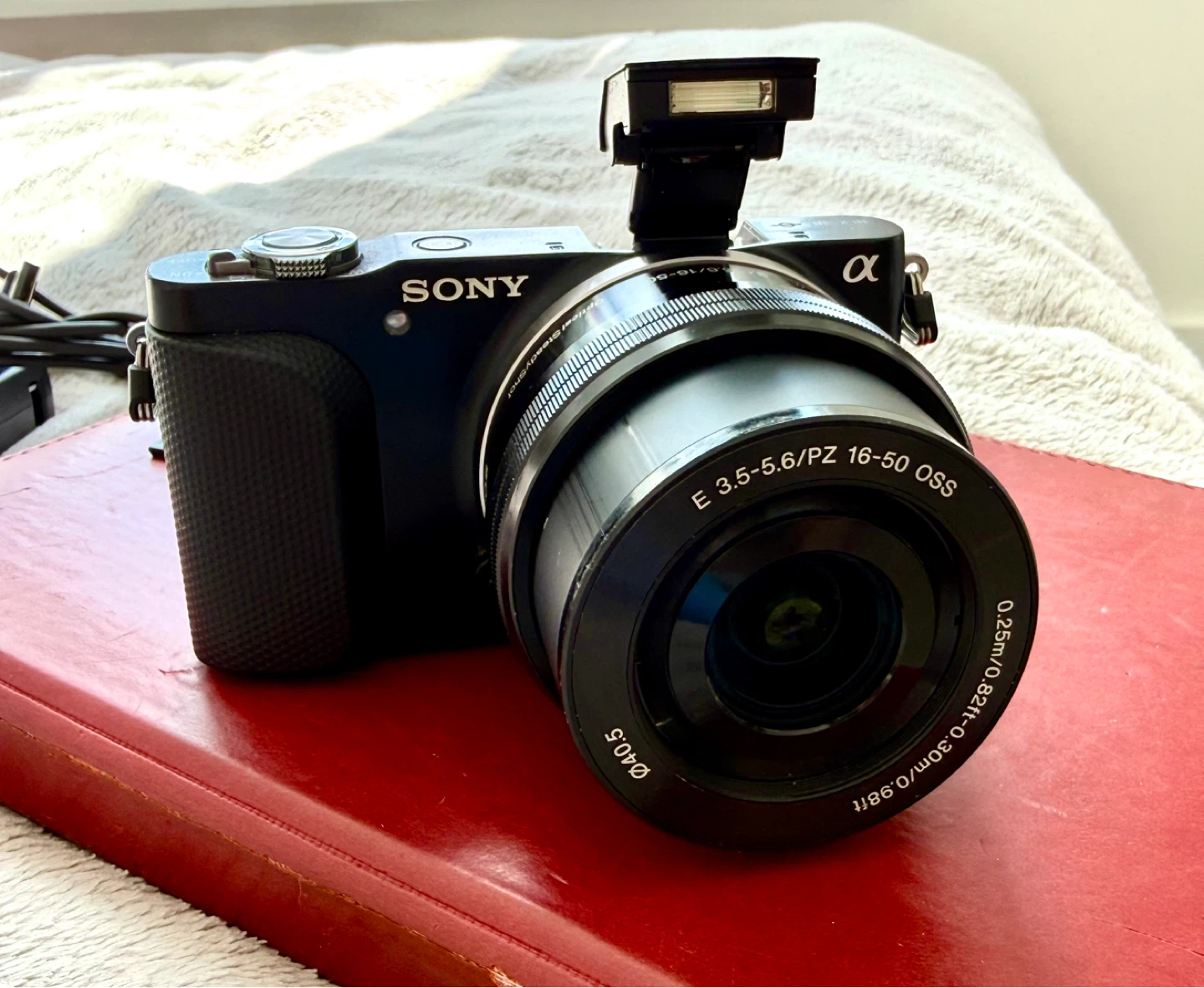 SONY Alpha NEX-3N 16.1MP Digital Camera