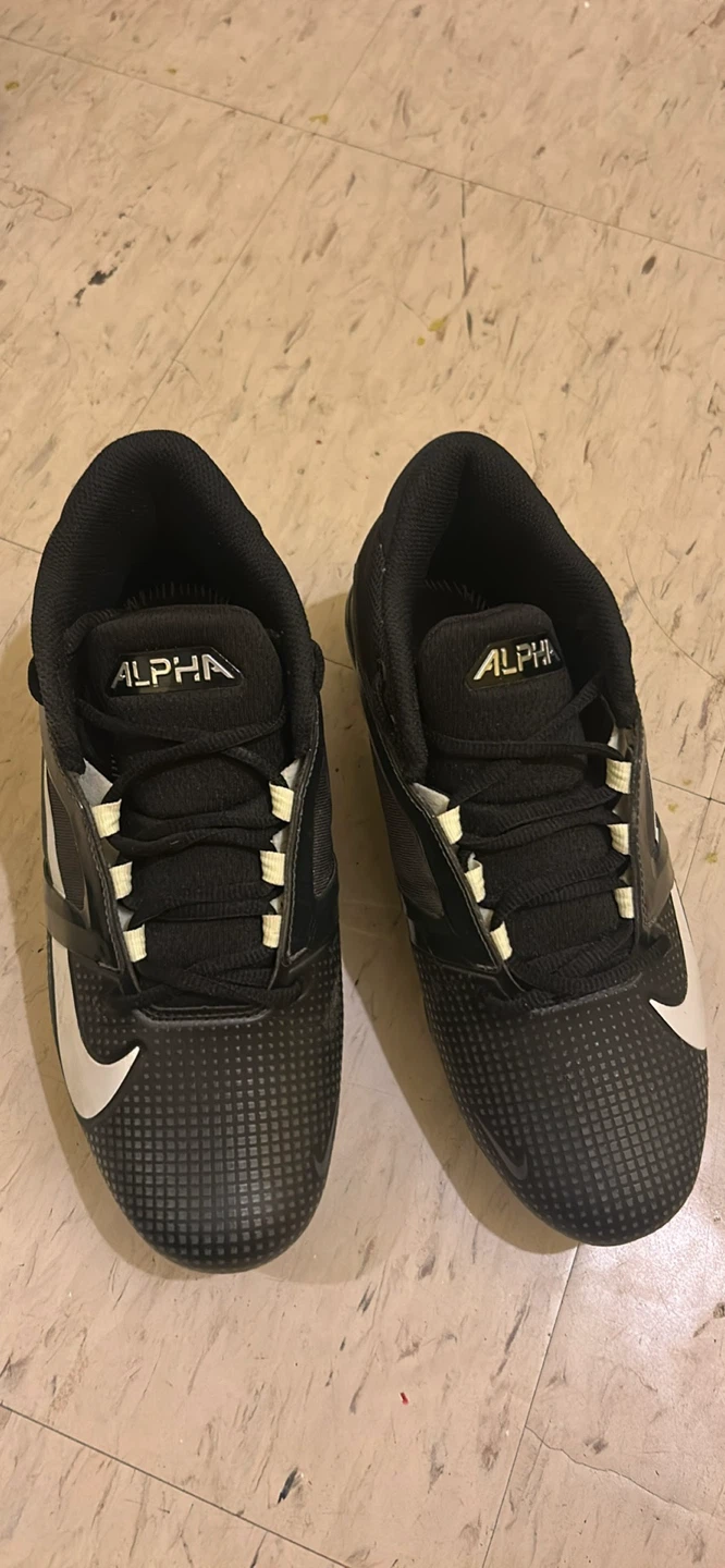 Nike Alpha Men's Football Cleats