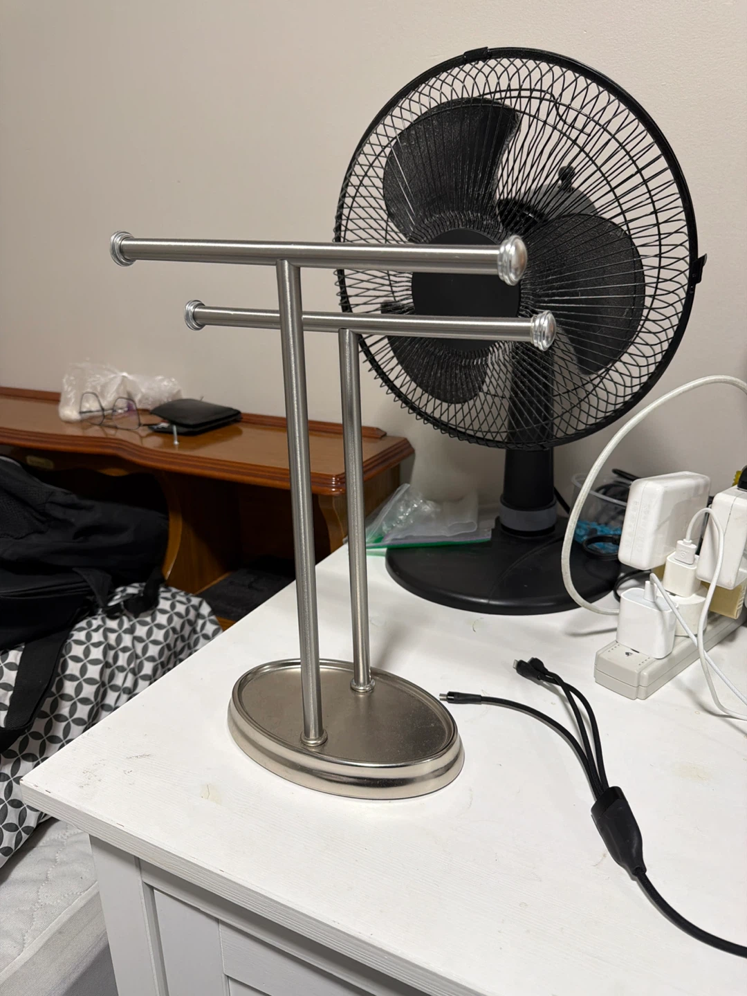 Umbra Metal Towel Holder Stand - photo 5