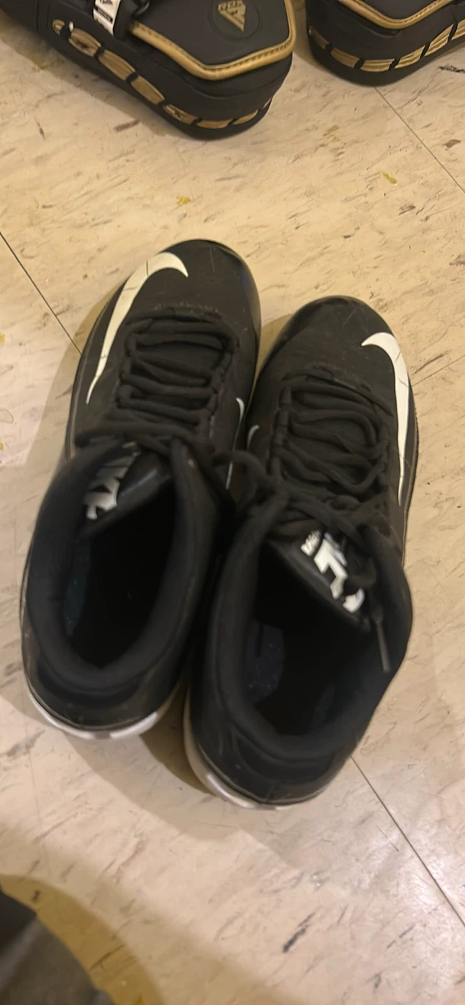 Nike Black Baseball Cleats