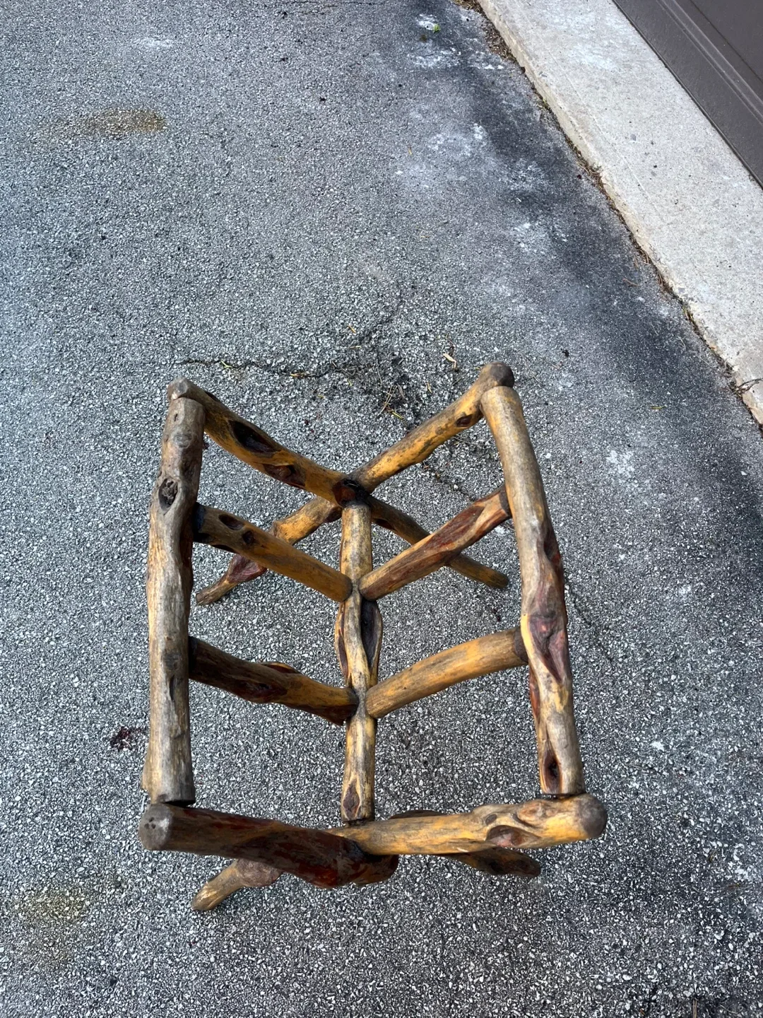 Wooden Log Holder/Magazine Rack - photo 2