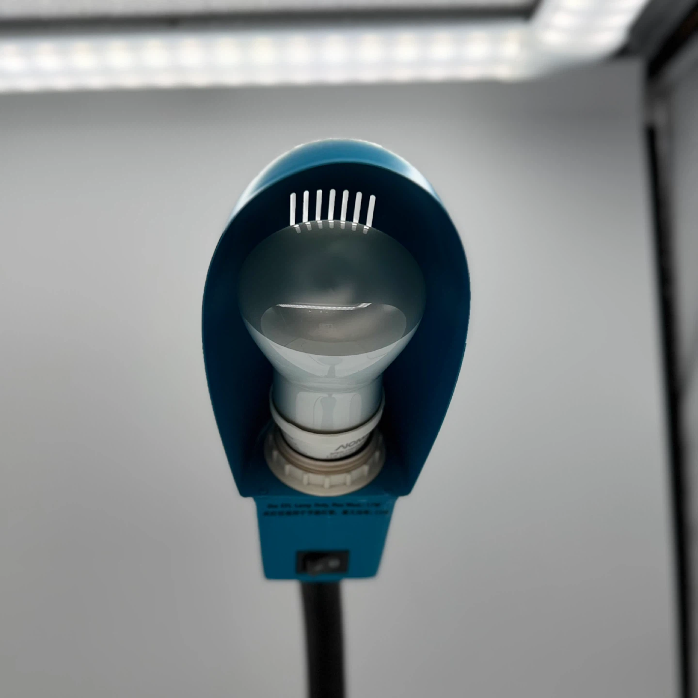 Philips Teal Blue Adjustable Gooseneck Desk Lamp - photo 3