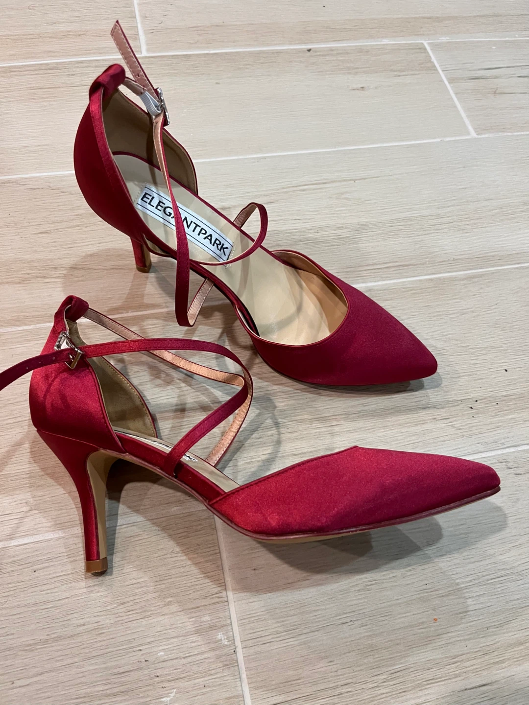 NEW Size 9 Elegant Park Red Satin Heels Shoes - photo 3